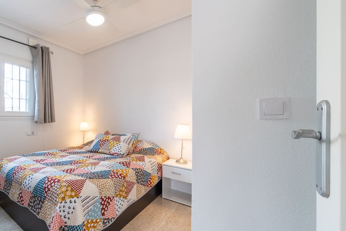 3 camera da letto Villetta Bifamiliare in vendita in Orihuela con piscina - 279.000 € (Rif: 9779976)