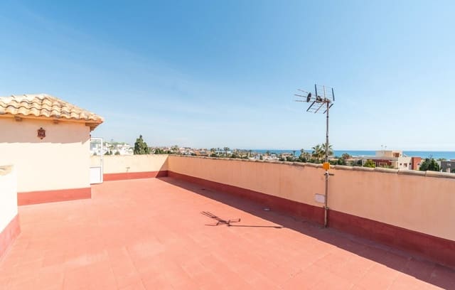 4 Zimmer Villa zu verkaufen in La Mata, Torrevieja mit Pool Garage - 859.000 € (Ref: 9787885)