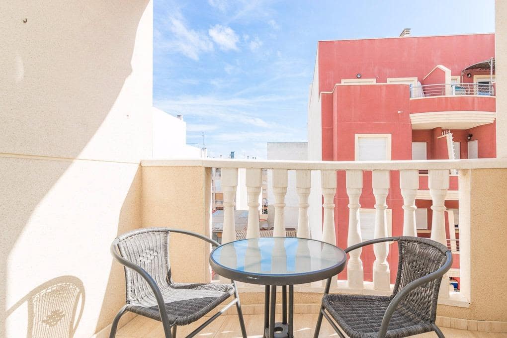 2 chambre Appartement à vendre à Torrevieja - 125 000 € (Ref: 9804834)