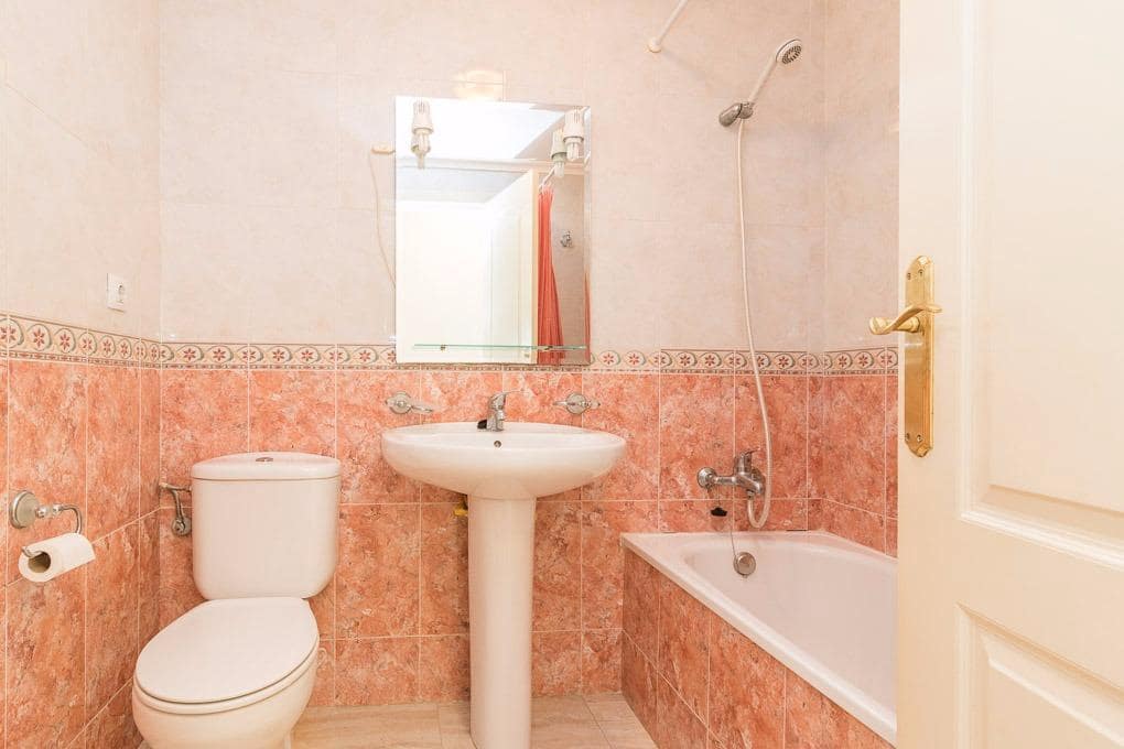 2 chambre Appartement à vendre à Torrevieja - 125 000 € (Ref: 9804834)