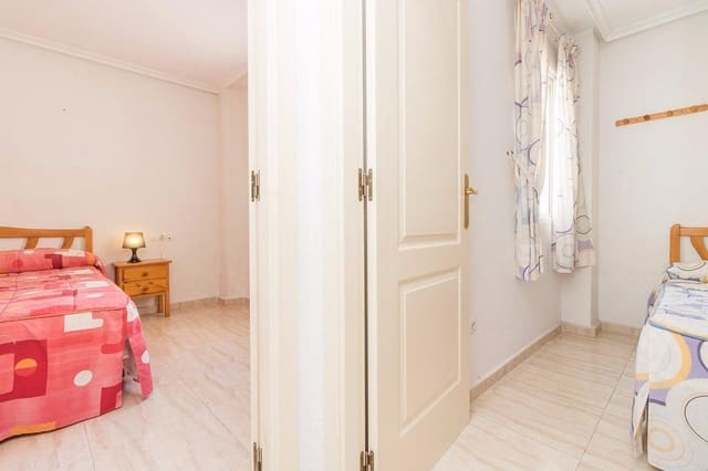2 chambre Appartement à vendre à Torrevieja - 125 000 € (Ref: 9804834)