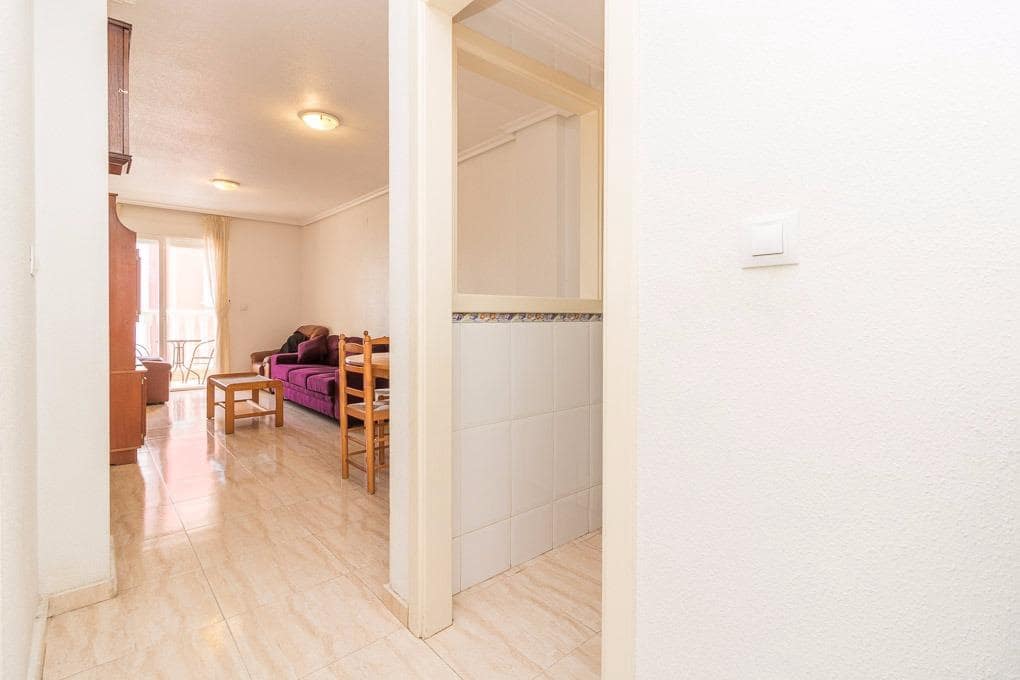 2 chambre Appartement à vendre à Torrevieja - 125 000 € (Ref: 9804834)