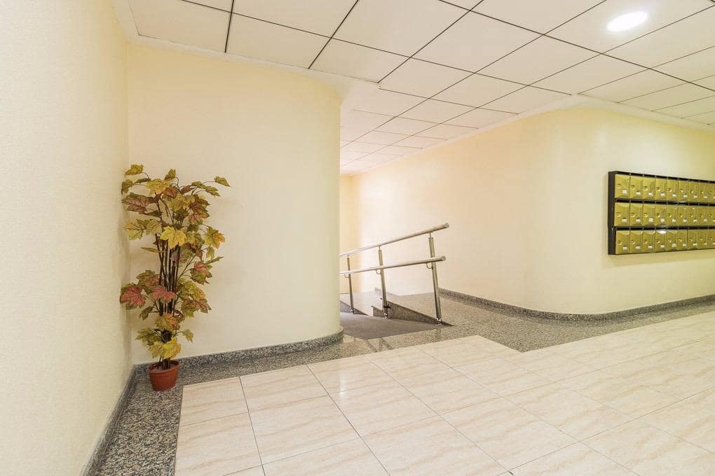 2 chambre Appartement à vendre à Torrevieja - 125 000 € (Ref: 9804834)