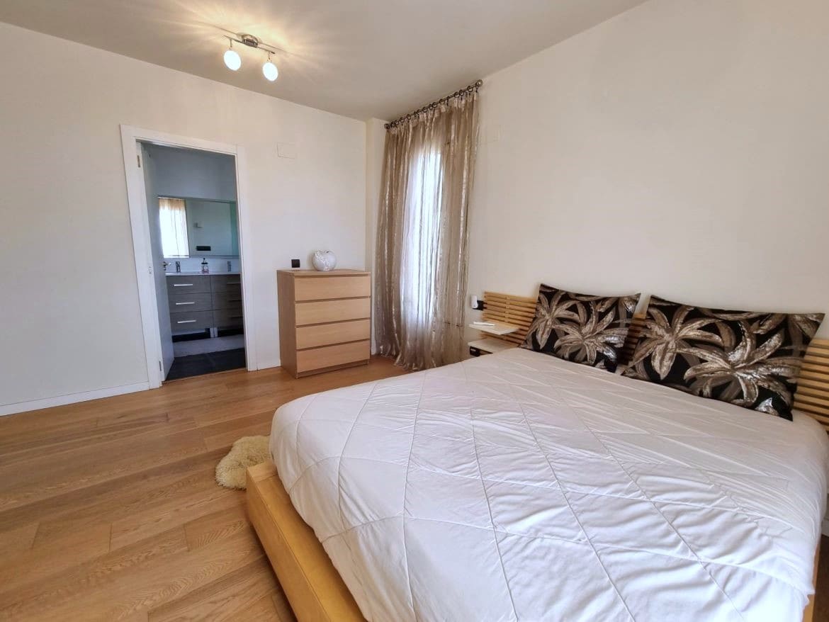 4 bedroom Villa for sale in Finestrat with pool garage - € 810,000 (Ref: 8639836)