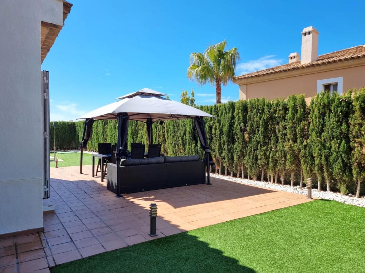 4 bedroom Villa for sale in Finestrat with pool garage - € 810,000 (Ref: 8639836)