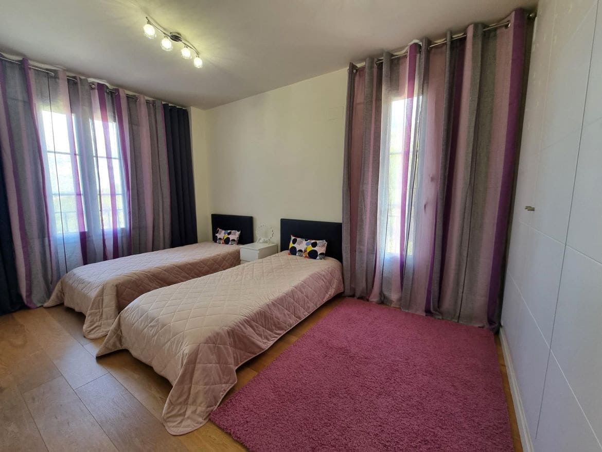 4 bedroom Villa for sale in Finestrat with pool garage - € 810,000 (Ref: 8639836)