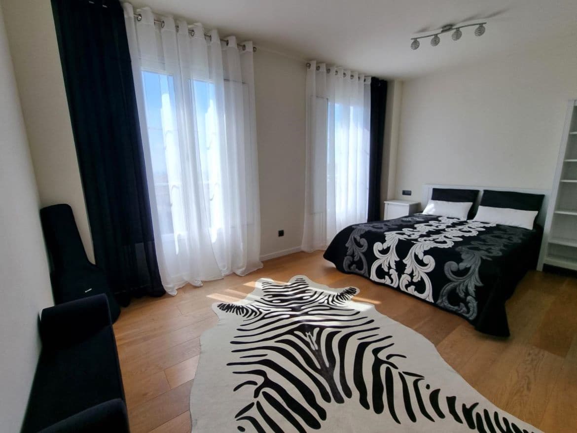 4 bedroom Villa for sale in Finestrat with pool garage - € 810,000 (Ref: 8639836)