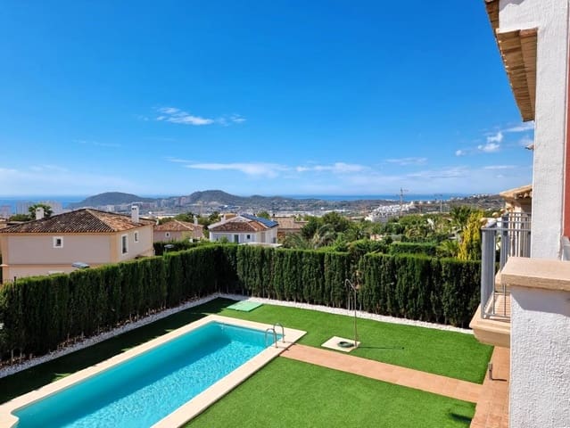 4 bedroom Villa for sale in Finestrat with pool garage - € 810,000 (Ref: 8639836)