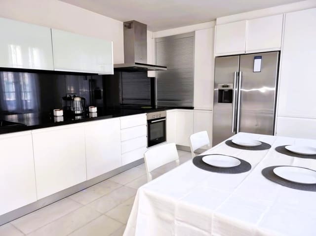 4 chambre Villa/Maison à vendre à Finestrat avec piscine garage - 810 000 € (Ref: 8639836)
