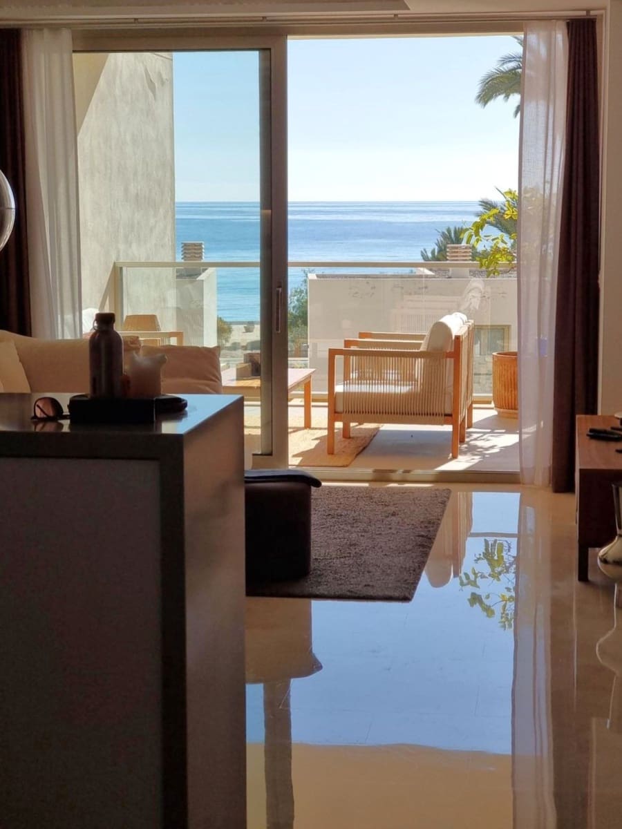 2 bedroom Beach Apartment for sale in La Villajoyosa / Vila Joiosa with pool garage - € 540,000 (Ref: 8848930)