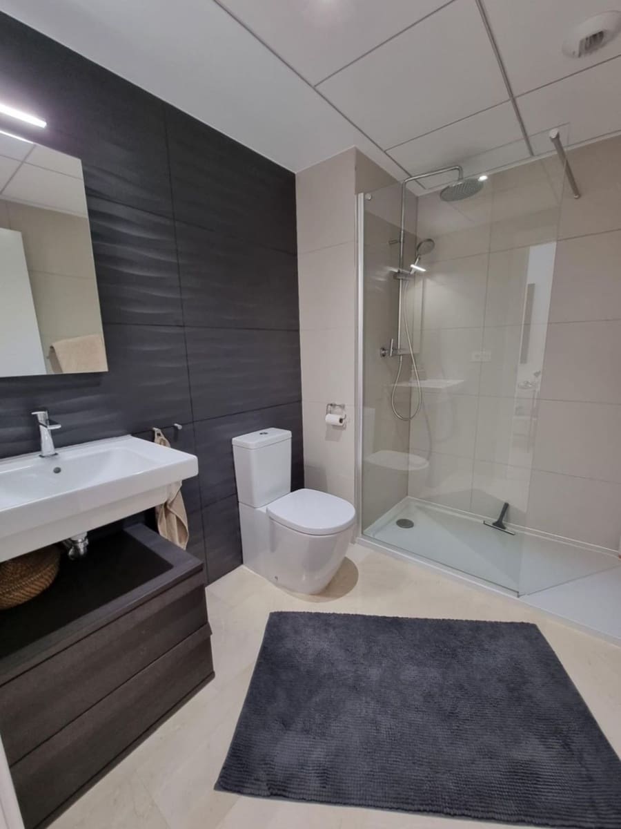 2 bedroom Beach Apartment for sale in La Villajoyosa / Vila Joiosa with pool garage - € 540,000 (Ref: 8848930)