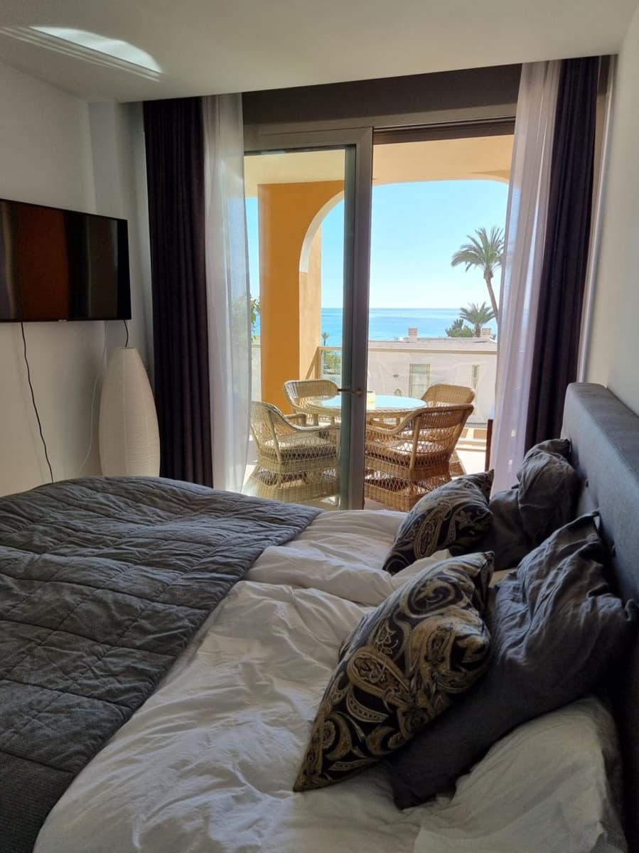 2 bedroom Beach Apartment for sale in La Villajoyosa / Vila Joiosa with pool garage - € 540,000 (Ref: 8848930)