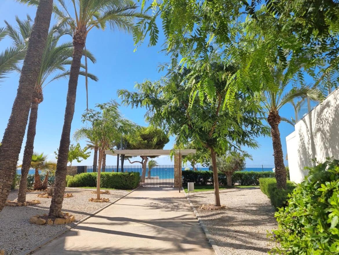 2 bedroom Beach Apartment for sale in La Villajoyosa / Vila Joiosa with pool garage - € 540,000 (Ref: 8848930)
