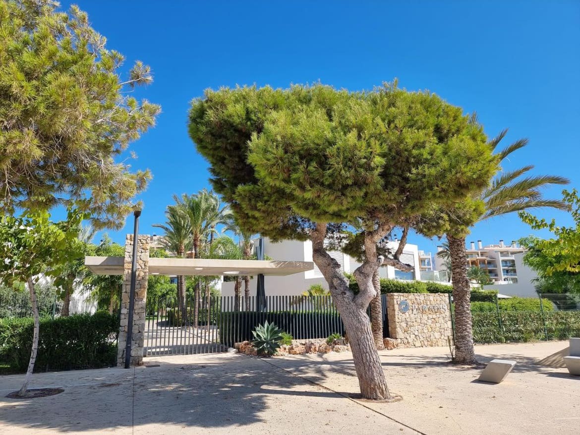 2 bedroom Beach Apartment for sale in La Villajoyosa / Vila Joiosa with pool garage - € 540,000 (Ref: 8848930)