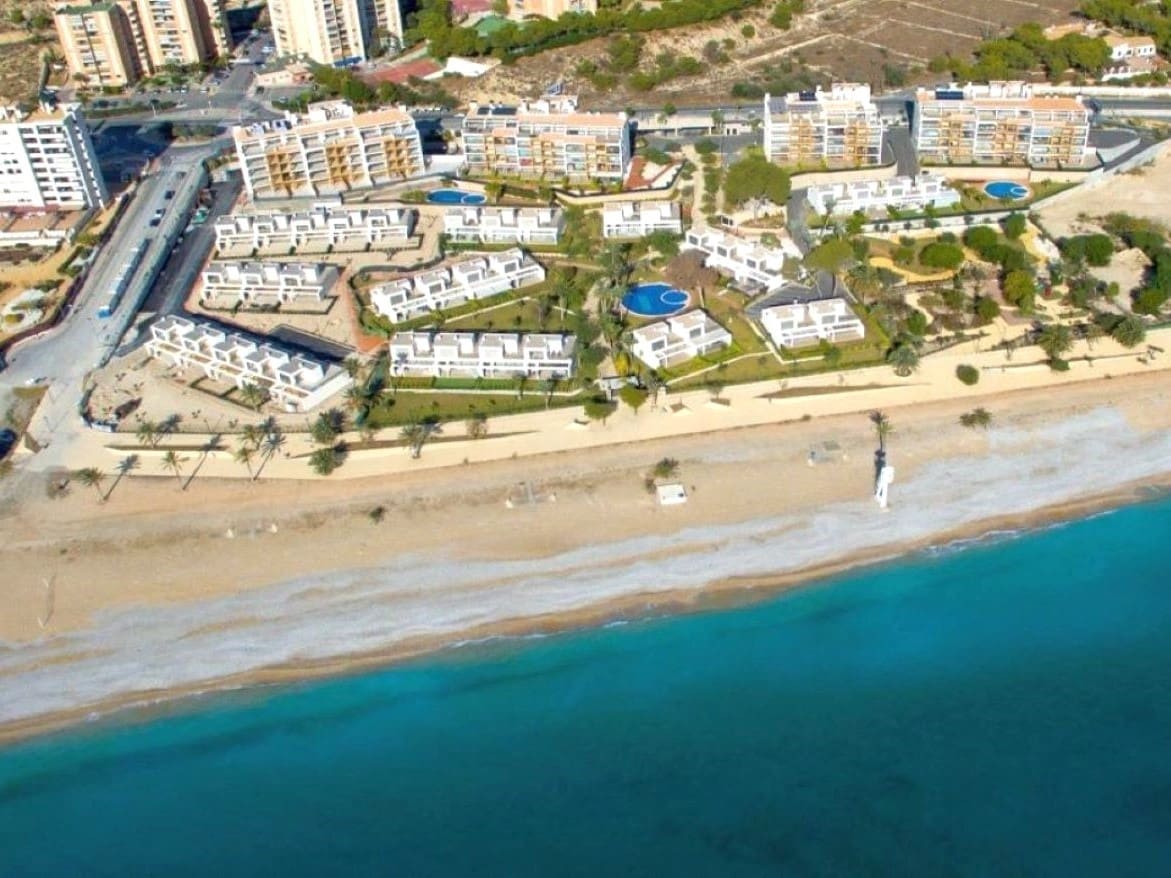 2 bedroom Beach Apartment for sale in La Villajoyosa / Vila Joiosa with pool garage - € 540,000 (Ref: 8848930)