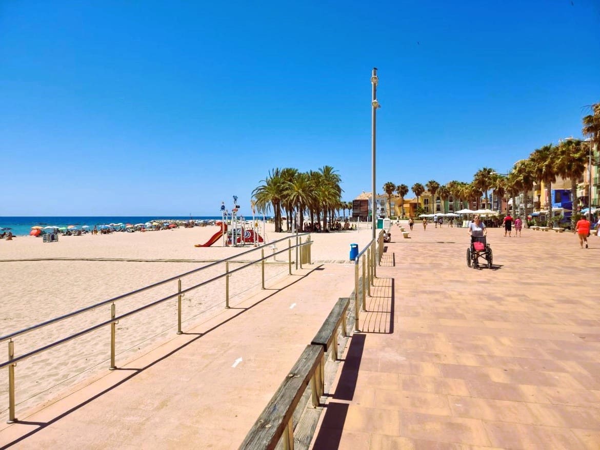 Apartment for sale in La Villajoyosa / Vila Joiosa - € 165,000 (Ref: 9103716)