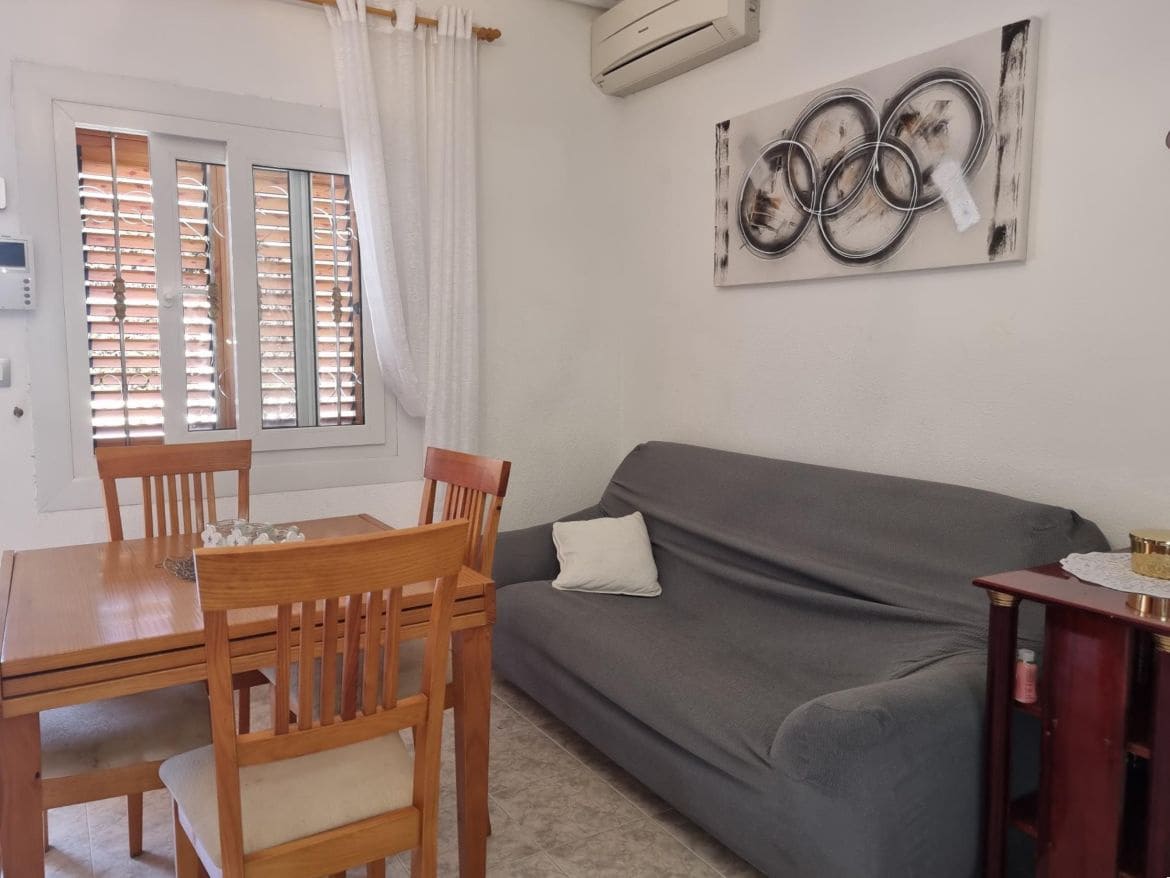 3 sovrum Hus till salu i Torrevieja med pool - 169 000 € (Ref: 9301549)