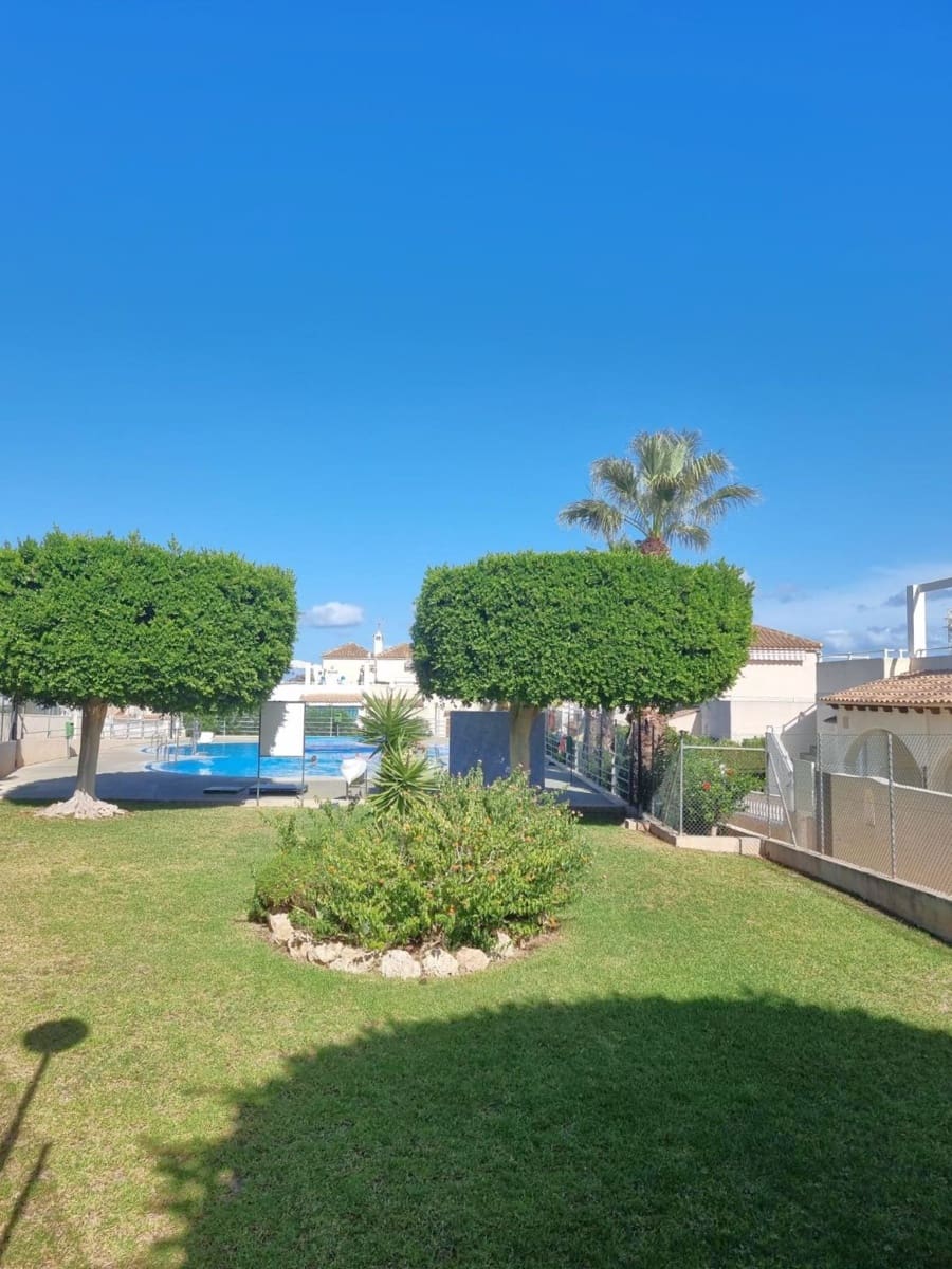 3 sovrum Hus till salu i Torrevieja med pool - 169 000 € (Ref: 9301549)