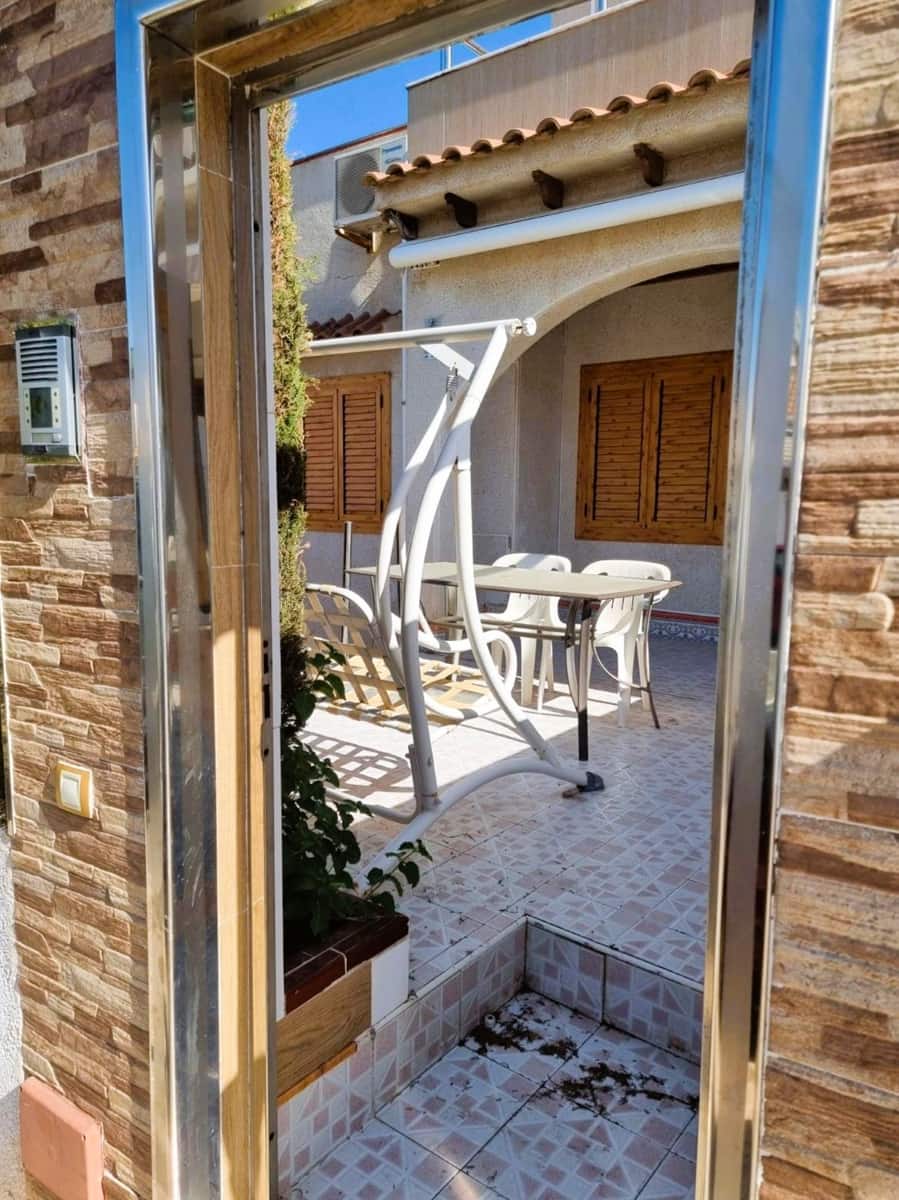 3 sovrum Hus till salu i Torrevieja med pool - 169 000 € (Ref: 9301549)