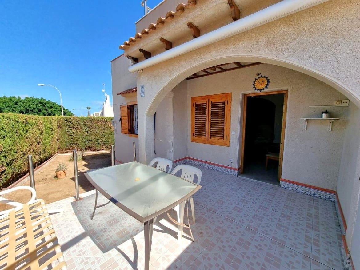 3 sovrum Hus till salu i Torrevieja med pool - 169 000 € (Ref: 9301549)