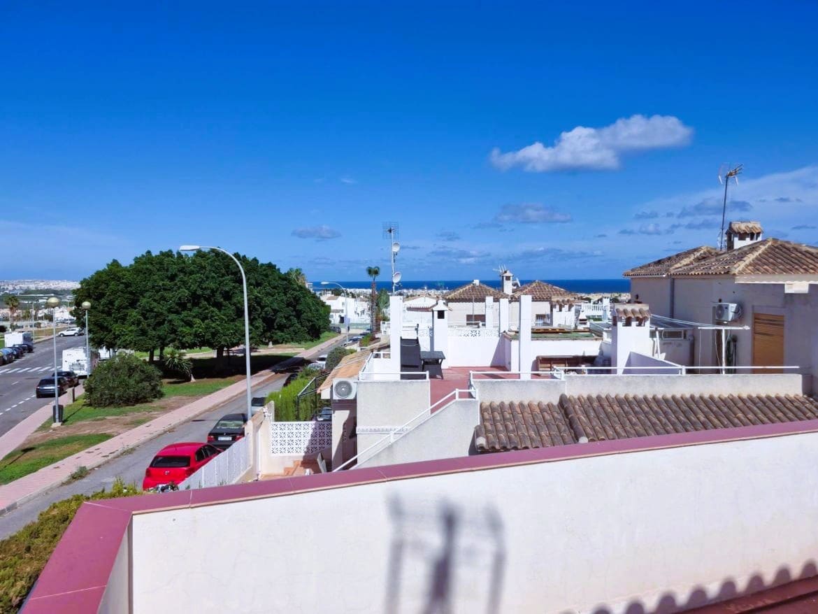 3 sovrum Hus till salu i Torrevieja med pool - 169 000 € (Ref: 9301549)