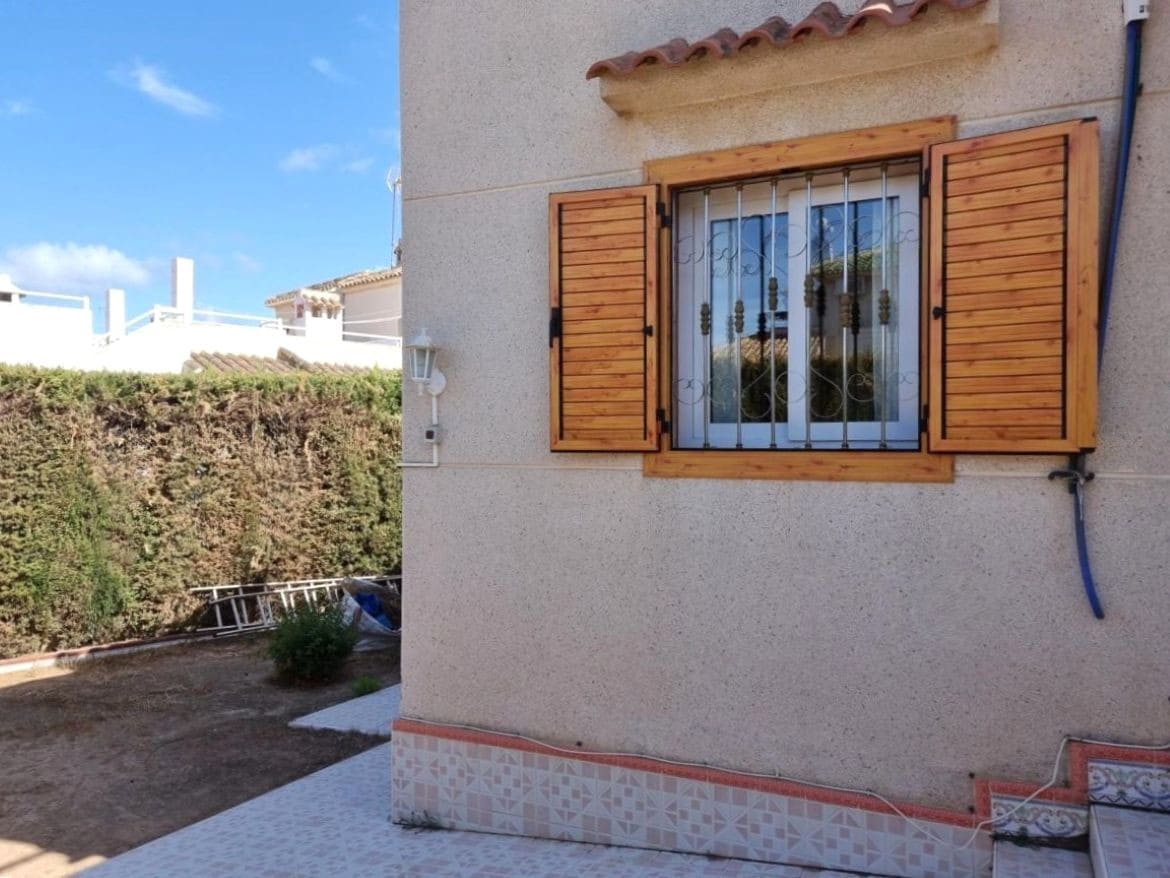 3 sovrum Hus till salu i Torrevieja med pool - 169 000 € (Ref: 9301549)