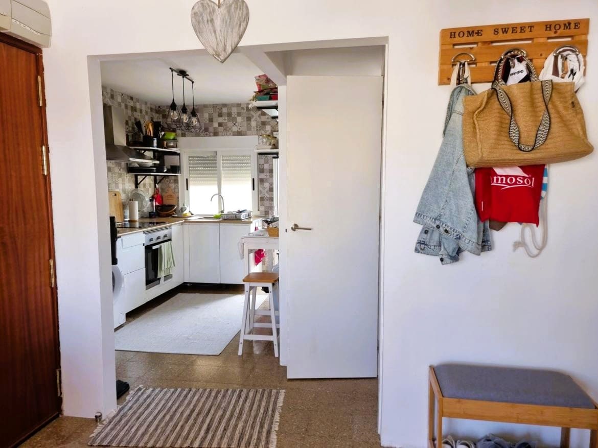 3 bedroom Apartment for sale in La Villajoyosa / Vila Joiosa - € 119,000 (Ref: 9384899)