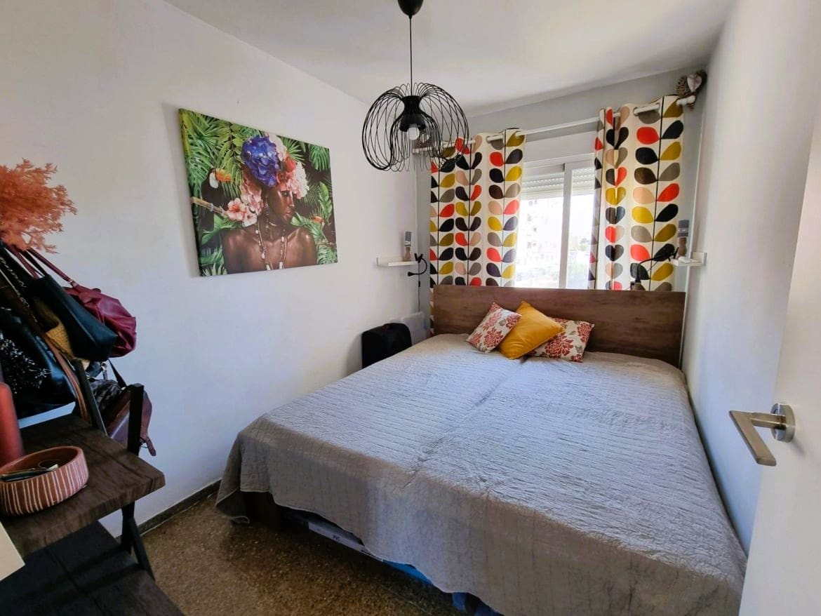 3 bedroom Apartment for sale in La Villajoyosa / Vila Joiosa - € 119,000 (Ref: 9384899)