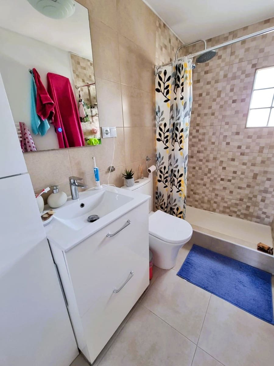 3 bedroom Apartment for sale in La Villajoyosa / Vila Joiosa - € 119,000 (Ref: 9384899)