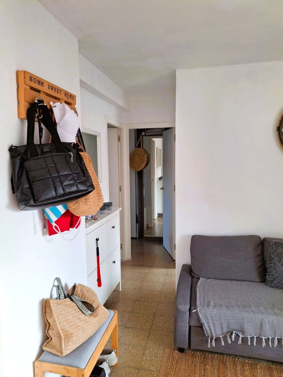 3 bedroom Apartment for sale in La Villajoyosa / Vila Joiosa - € 119,000 (Ref: 9384899)