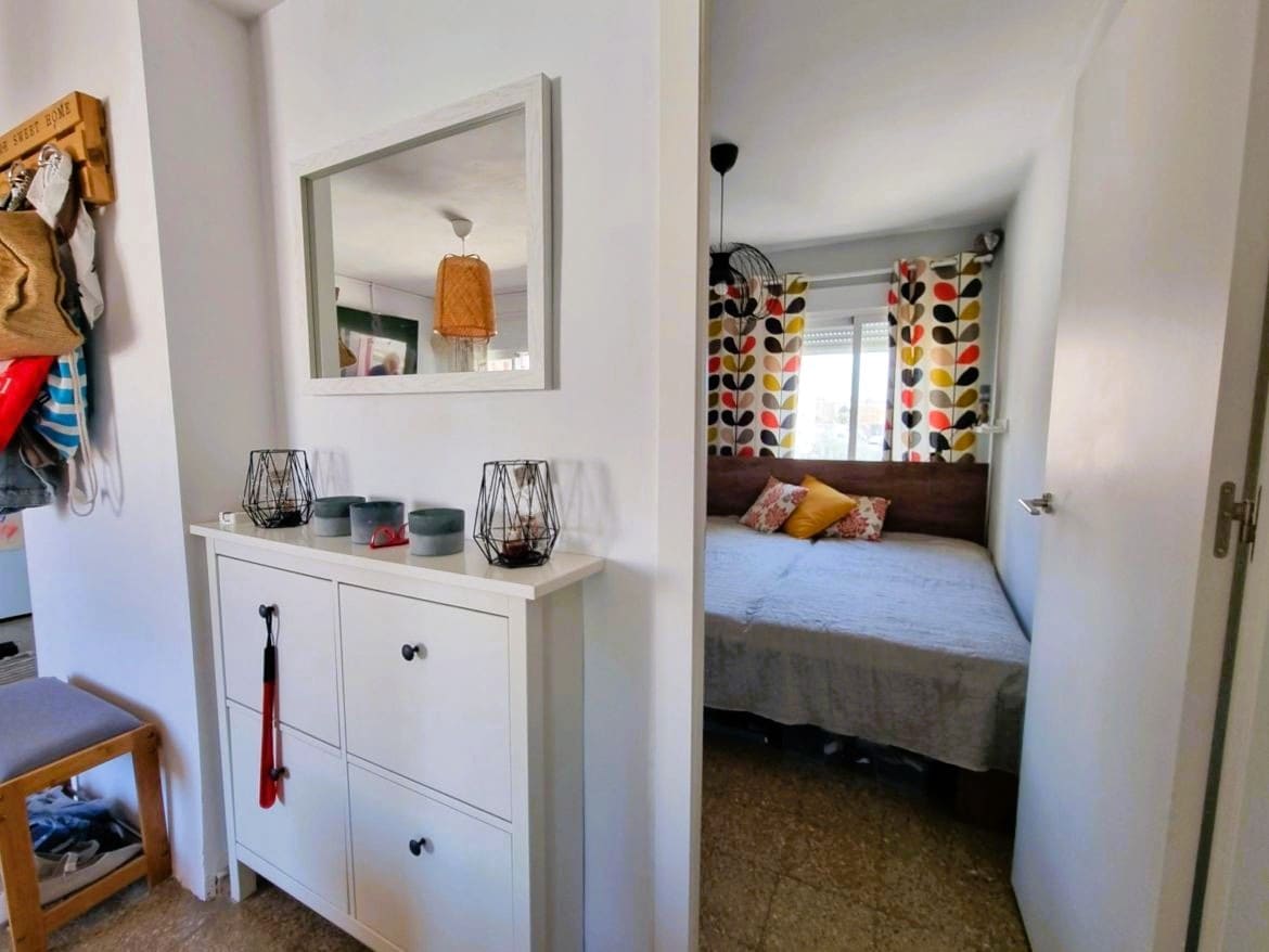 3 bedroom Apartment for sale in La Villajoyosa / Vila Joiosa - € 119,000 (Ref: 9384899)