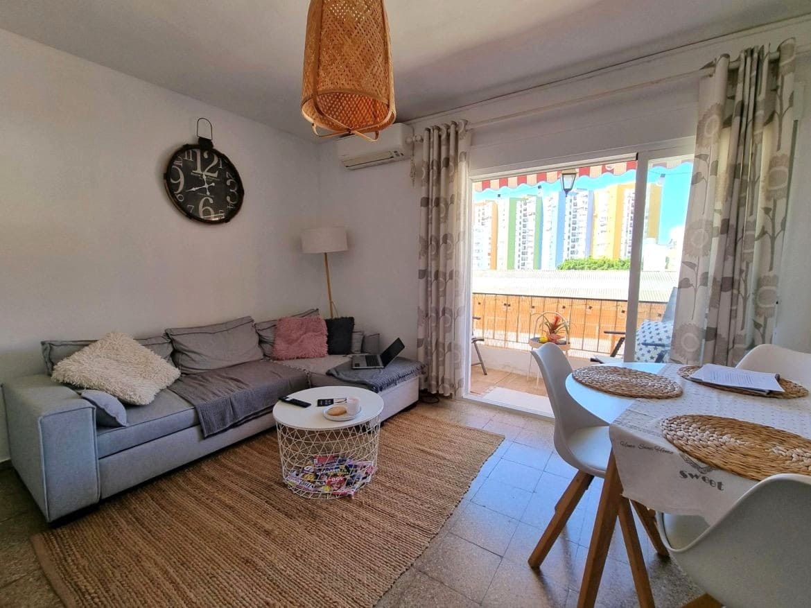 3 bedroom Apartment for sale in La Villajoyosa / Vila Joiosa - € 119,000 (Ref: 9384899)