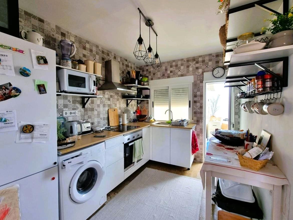 3 bedroom Apartment for sale in La Villajoyosa / Vila Joiosa - € 119,000 (Ref: 9384899)