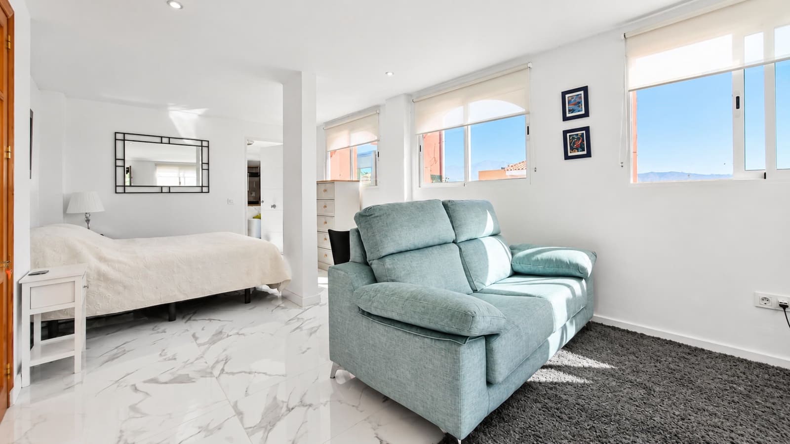 2 sypialnia Apartament na sprzedaż w La Duquesa / Puerto de la Duquesa z basenem garażem - 330 000 € (Ref: 10011134)