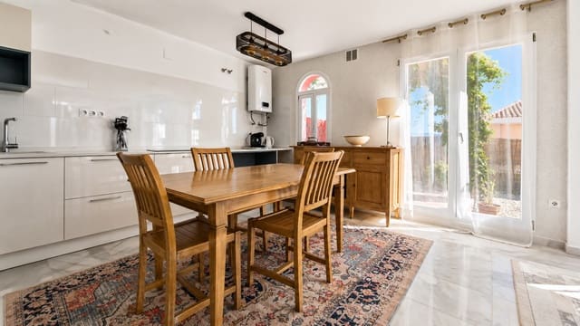 2 sypialnia Apartament na sprzedaż w La Duquesa / Puerto de la Duquesa, Manilva z basenem garażem - 330 000 € (Ref: 10011134)