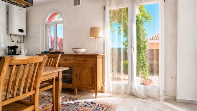 2 sypialnia Apartament na sprzedaż w La Duquesa / Puerto de la Duquesa, Manilva z basenem garażem - 330 000 € (Ref: 10011134)