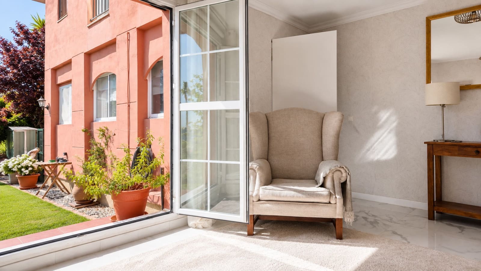 2 sypialnia Apartament na sprzedaż w La Duquesa / Puerto de la Duquesa z basenem garażem - 330 000 € (Ref: 10011134)