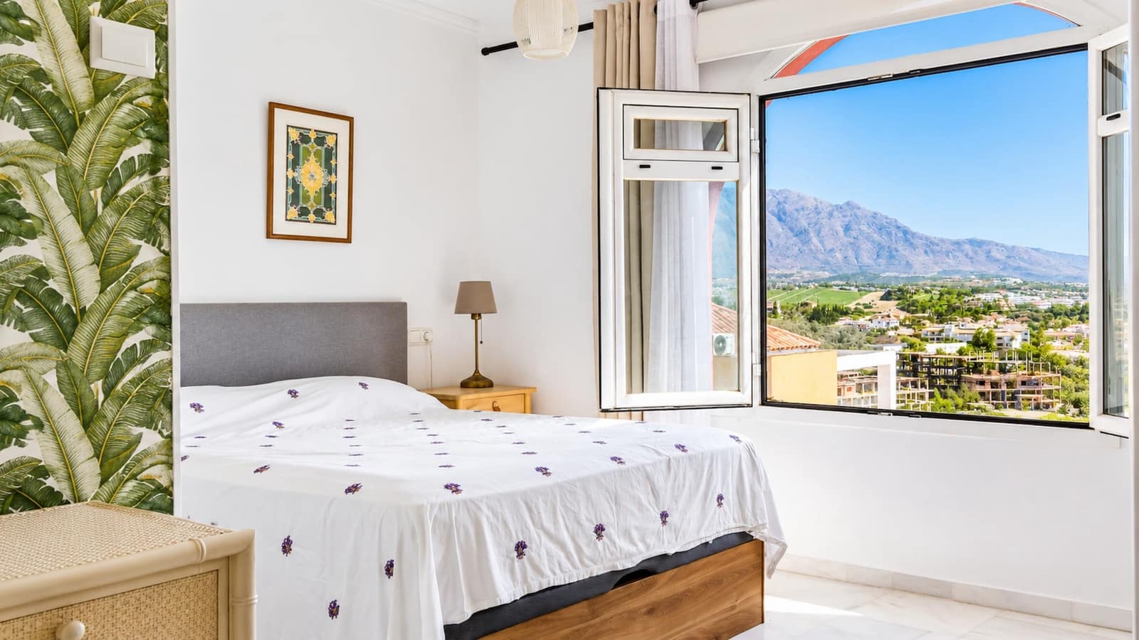 2 sypialnia Apartament na sprzedaż w La Duquesa / Puerto de la Duquesa z basenem garażem - 330 000 € (Ref: 10011134)