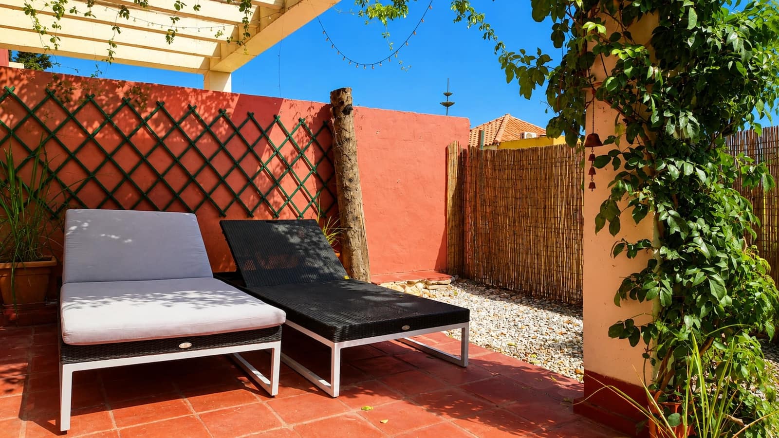 2 sypialnia Apartament na sprzedaż w La Duquesa / Puerto de la Duquesa z basenem garażem - 330 000 € (Ref: 10011134)