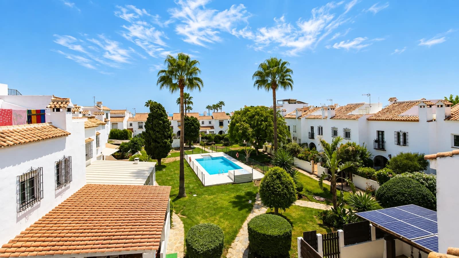 Casa de 3 habitaciones en Casares en venta con piscina - 430.000 € (Ref: 10017238)