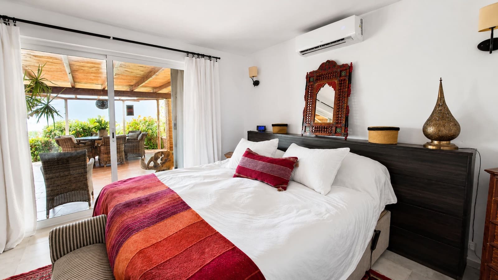 3 quarto Moradia para venda em Bahia de Casares com piscina - 680 000 € (Ref: 10023733)