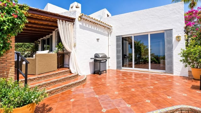 3 quarto Moradia para venda em Bahia de Casares, Casares com piscina - 680 000 € (Ref: 10023733)