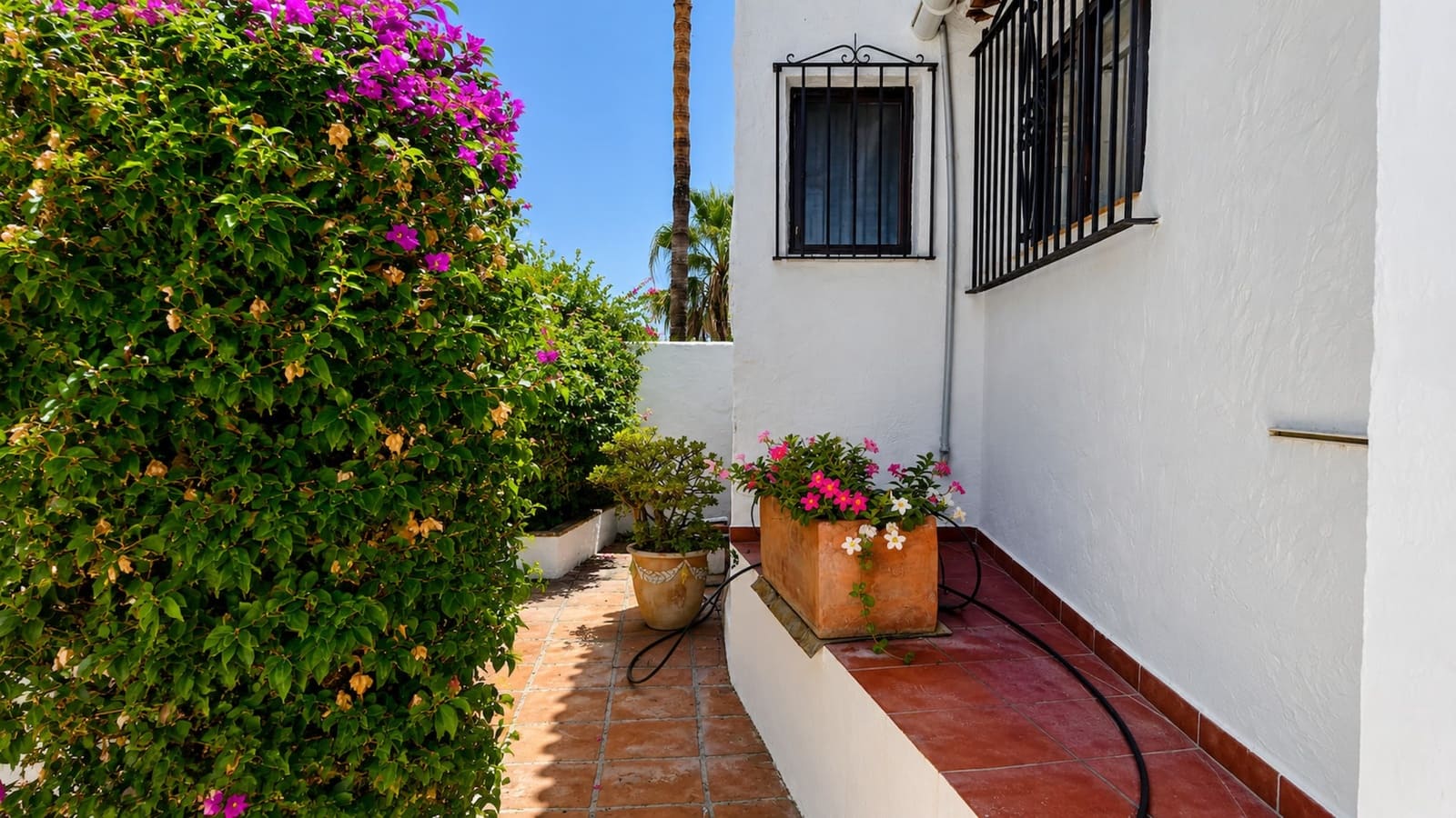 3 quarto Moradia para venda em Bahia de Casares com piscina - 680 000 € (Ref: 10023733)