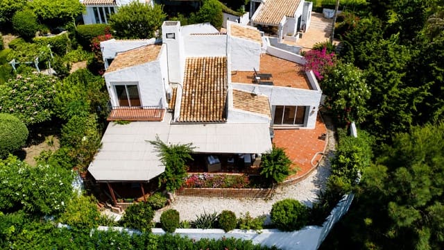 3 quarto Moradia para venda em Bahia de Casares, Casares com piscina - 680 000 € (Ref: 10023733)