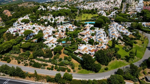 3 quarto Moradia para venda em Bahia de Casares, Casares com piscina - 680 000 € (Ref: 10023733)