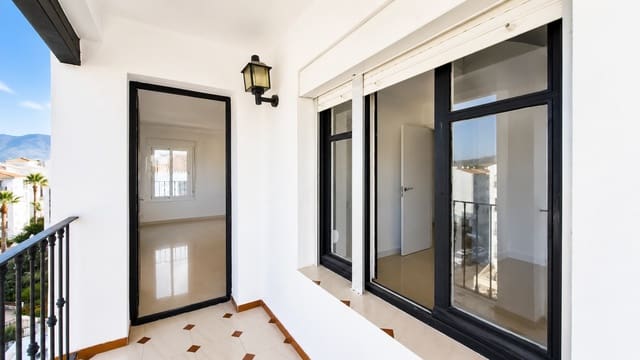 1 soveværelse Lejlighed til salg i San Luis de Sabinillas, Manilva med swimmingpool - € 220.000 (Ref: 10025275)