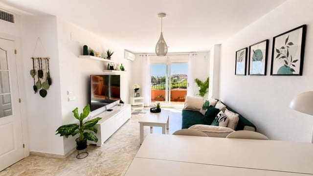1 soverom Penthouse til salgs i Manilva med svømmebasseng garasje - € 240 000 (Ref: 10048922)