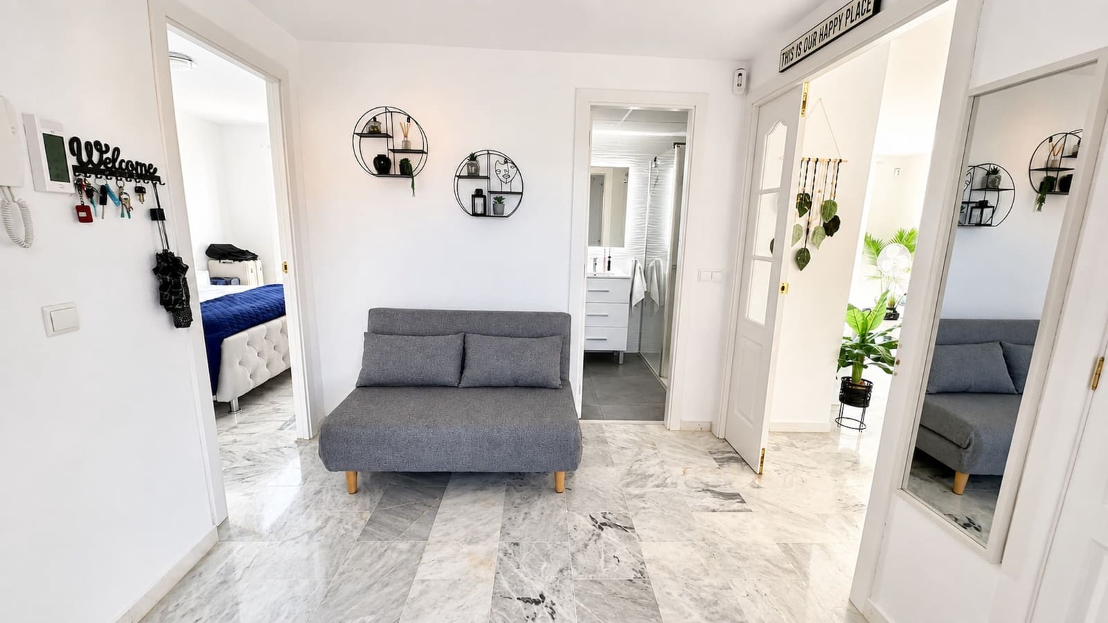 1 soverom Penthouse til salgs i Manilva med svømmebasseng garasje - € 240 000 (Ref: 10048922)
