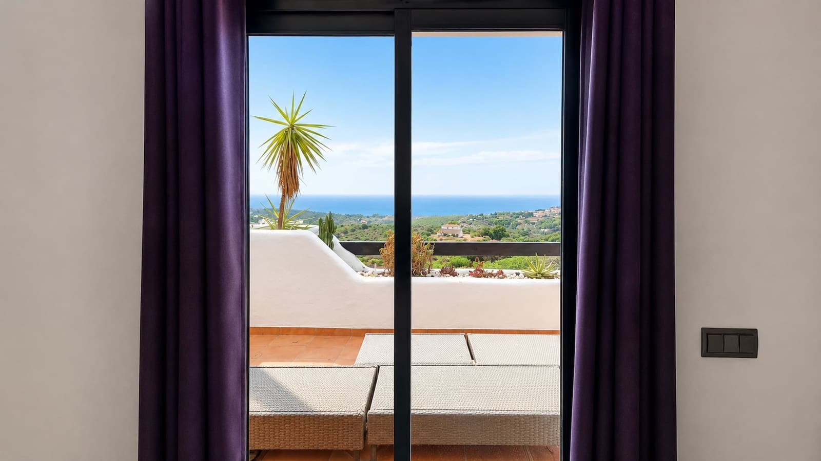 2 bedroom Apartment for sale in Casares with pool garage - € 399,950 (Ref: 10061433)