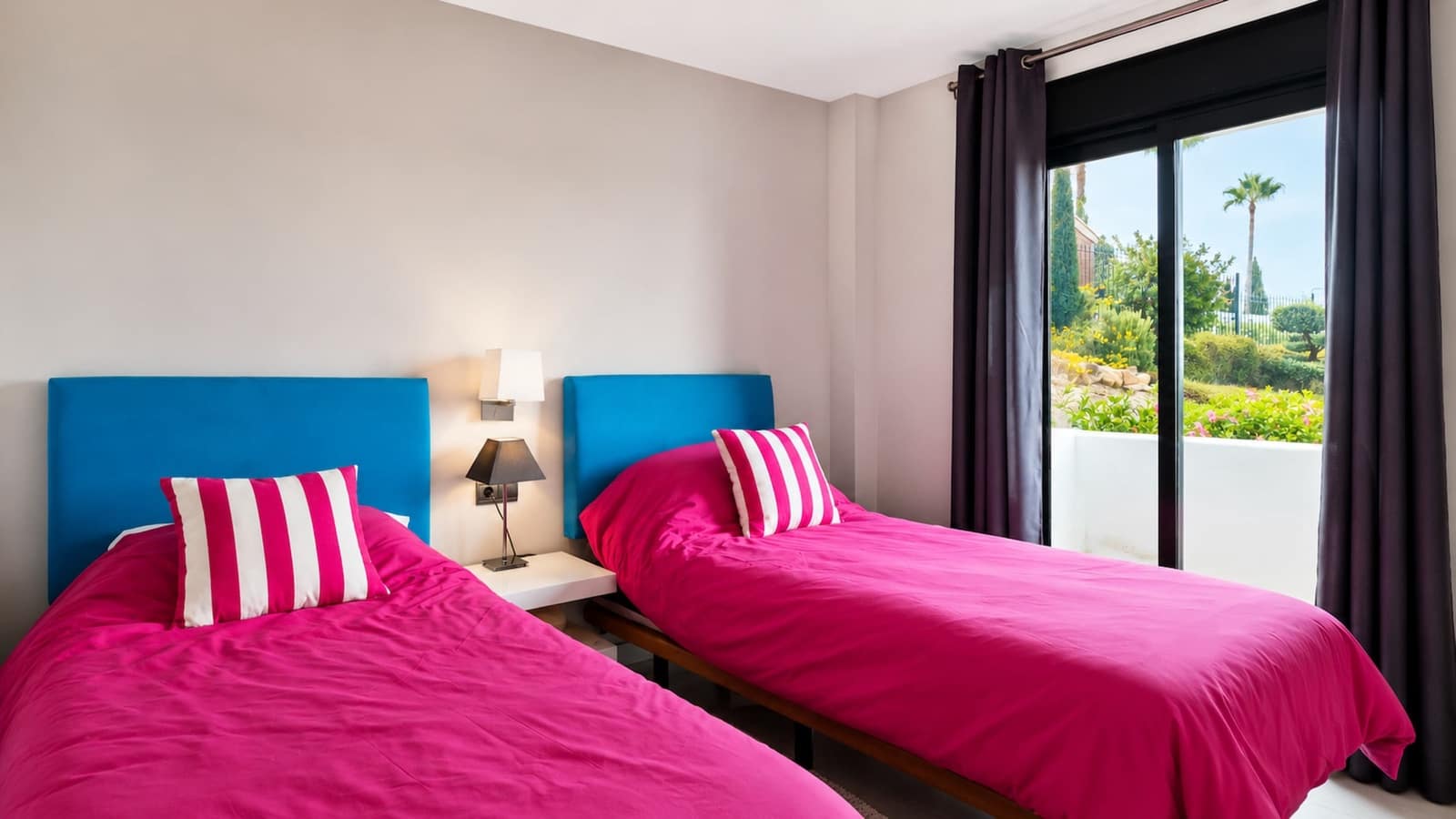 2 bedroom Apartment for sale in Casares with pool garage - € 399,950 (Ref: 10061433)